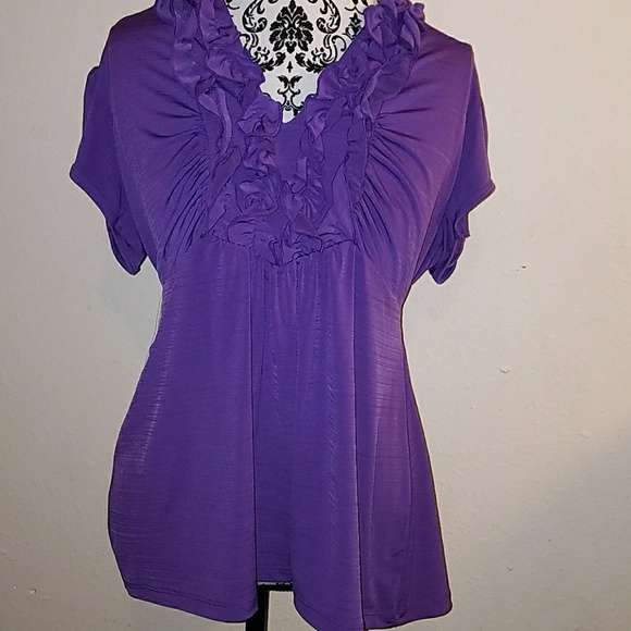 Tops - Purple ruffle top size 2x ties in the back
